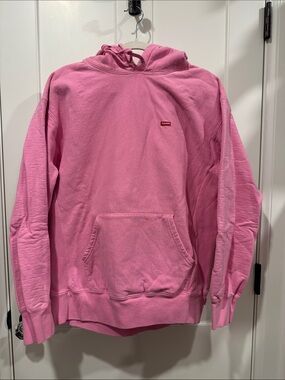 Supreme Small Logo Pink Hoodie (Size L)